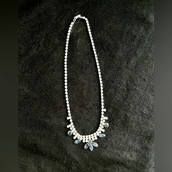 1980’s costume ‘diamond & sapphire’ necklace/earring set - Picture 3 of 8